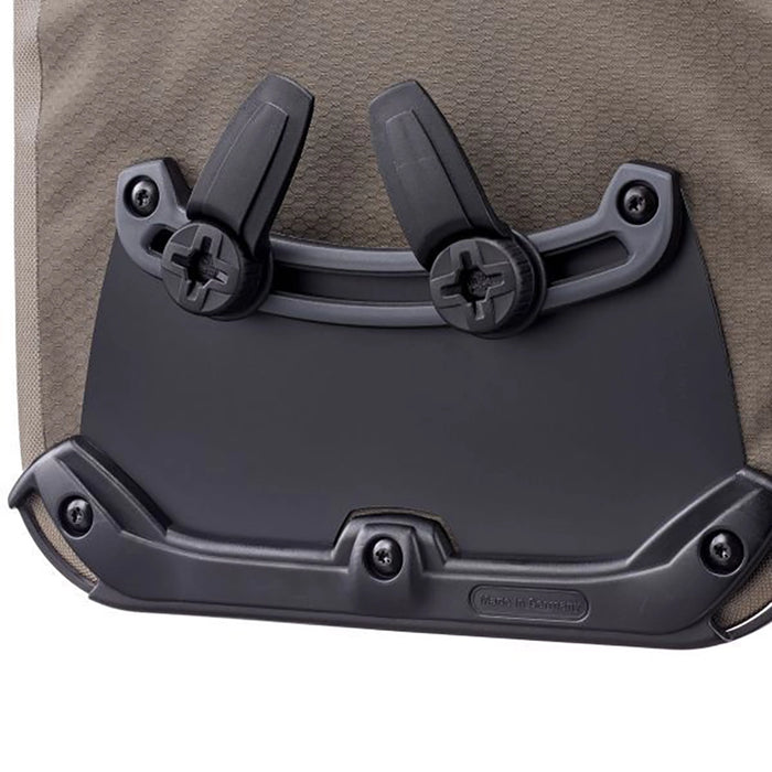 Ortlieb Gravel Pack Pair - QL2.1 Mount - Dark Sand Detail 4